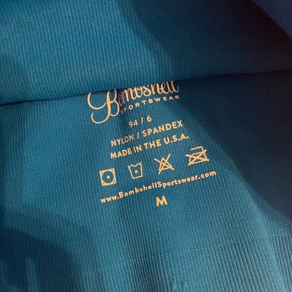 bombshell sportswear - Picture 5 of 6